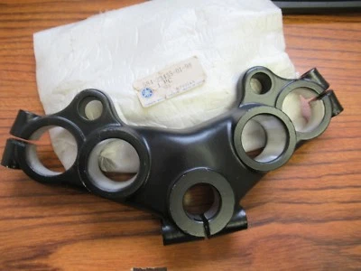 雅马哈原始设备制造商 STEERING CROWN 三重夹 - '73-4 TX500 '74-5 TX650 '75-6 XS650 — 第 1/4 张图片