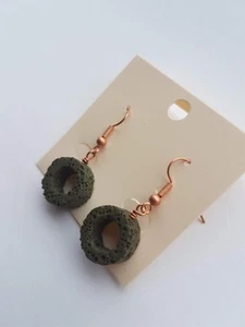 Green lava rock hoop copper drop earrings - Picture 1 of 3