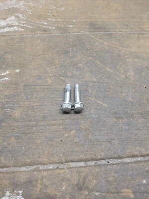 2008 08 08-16 Yamaha YZF-R6 YZFR6 MOTOR ARRANQUE MOTOR MONTAJE PERNOS CONJUNTO PAR  Foto 1 de 4