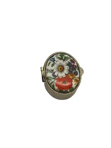 Vintage Oval Floral Porcelain Top Etched Silver Tone Pill Box - Picture 1 of 7