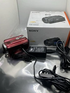Videocamera digitale ROSSO Sony Handycam DCR-SR68 80 GB + scheda 4 GB, cavo di ricarica - Foto 1 di 14