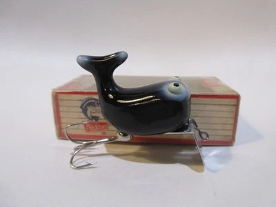 Heddon 305B Hi Tail negro de colección nuevo en caja Foto 1 de 4