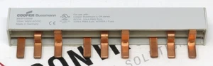 Eaton Cooper Bussmann BB3P100M9 100A 600V 3-Phase Busbar 9-Pin - Picture 1 of 4