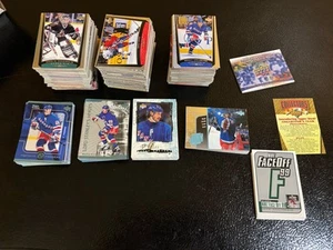 1998-99 Upper Deck Hockey 1-420 + 4 Insert Set Year of Great One Profile Gretzky - Picture 1 of 10