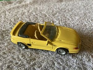 New Ray 1994 Ford Mustang GT Convertible Car  - Scale 1:43 - Yellow
