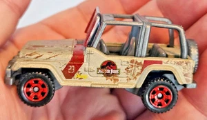 Matchbox 2017 Jeep Wrangler loose diecast Jurassic Park - Picture 1 of 5