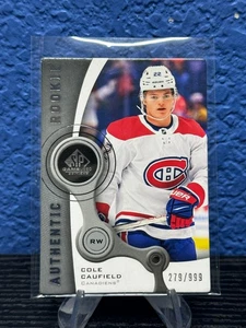 2021-22 Upper Deck SP Game Used 2005-06 Retro Rookies /999 Cole Caufield #R-1 RC - Bild 1 von 6