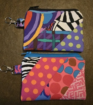 2 MINI BOLSAS CON CREMALLERA KAFFE FASSETT TELAS IDEA DE REGALO DE NAVIDAD! TARJETAS MONEDAS GOMA $$$ Foto 1 de 4