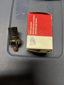 CARQUEST 59A1015 Oil Pressure Gauge Switch - Picture 1 of 5