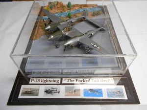 P-38 LIGHTNING "THE FORK-TAILED DEVIL WW II 1/48 SCALE FIGHTER DIORAMA #94 - Bild 1 von 19