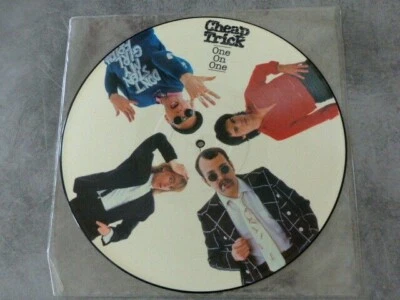 CHEAP TRICK - One On one - PICTURE DISC / VINYLE LP / 33T ( 1982 ) - Photo 1/4