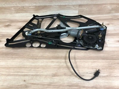 MERCEDES BENZ OEM W208 CLK320 CLK430 CONVERTIBLE REAR R SIDE WINDOW REGULATOR 2 - Image 1 of 4