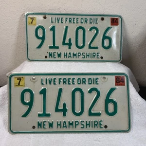 Coppia Targhe New Hampshire # 914026 (luglio 1984) Adesivi Live Free or Die - Foto 1 di 21