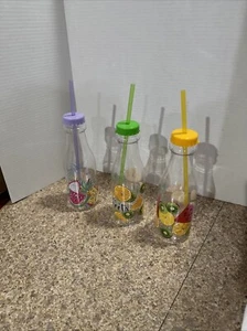 Lote De 3 Botellas De Agua 22 Oz Transparente Sandía Piña Lima Naranjas Kewi Nuevo - Imagen 1 de 3