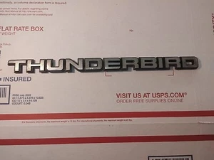 92 93 94 95 Ford Thunderbird emblema de maletero OEM - Imagen 1 de 4