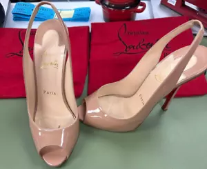 CHRISTIAN LOUBOUTIN Neutrals Patent Leather Slingback Pumps 10.5 Very Good &Box - Picture 1 of 6