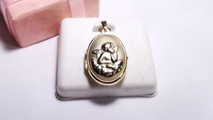 Nachlass erhabener Cherub poliert & gefüttert vorne 14Kt Gelbgold Medaillon Anhänger 20877 - Bild 1 von 5