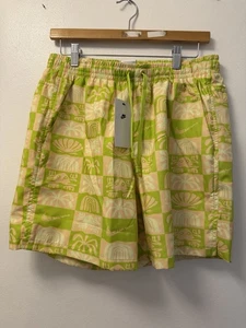 Nike Shorts Sportswear Spring Break Woven Flow Atomic Green DR9845 Mens Medium - Picture 1 of 7