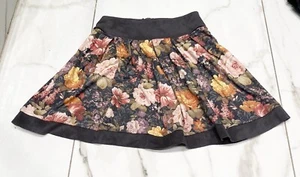 Girls Grey Multi Color Floral Skirt Size 5 - Picture 1 of 9