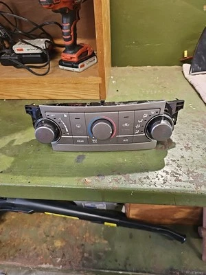 2011  Toyota Highlander Ac Heater Climate Control Temperature ****** - Image 1 of 4