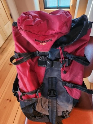 Marmot Eiger 48 Backpack, old model, red, men's medium - Imagem 1 de 4