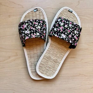 Women Indoor Summer Flower Pattern Slippers Rattan Bamboo Mat Insole Size 5.5 - Picture 1 of 3