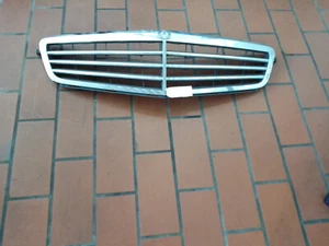 Grille Mercedes-Benz C-Class W204 FRONT GRILL A2048801283 Radiator Grille - Picture 1 of 4