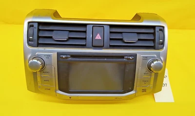 Módulo de control receptor de radio y pantalla de visualización Toyota 4Runner 2014-2019 OEM Foto 1 de 4