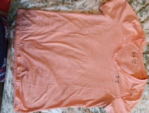 Under Armor Damen Tshirt Gr. M - Bild 1 von 4