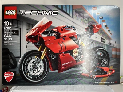 Lego Technic 42107 Ducati Panigale V4 R Street Bike Motorcycle Red - Image 1 of 4