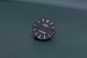 Rolex Date Negro Stick Marcador Dial para Modelo 69160 FCD27457 - Imagen 1 de 2
