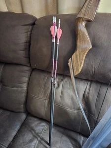 Recurve Bow - Picture 1 of 3
