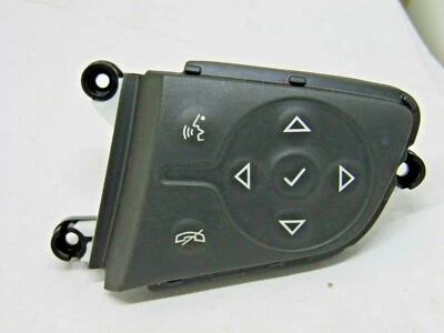 23262277 STEERING WHEEL AUDIO CONTROL SWITCH fits 2014 18 GMC SIERRA  YUKON - Image 1 of 4