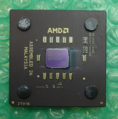 AMD Duron D900AUT1B 900MHz Socket 462 / A Processor - Vintage Ceramic  - Image 1 of 4