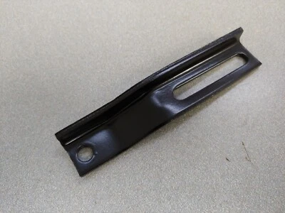 SOPORTE DE MONTAJE BOMBA SMOG PORSCHE 914 912E ORIGINAL USADO MUY BONITO Foto 1 de 4