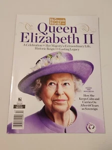 QUEEN ELIZABETH II, WOMAN'S WORLD ICONS 2022 - Foto 1 di 1