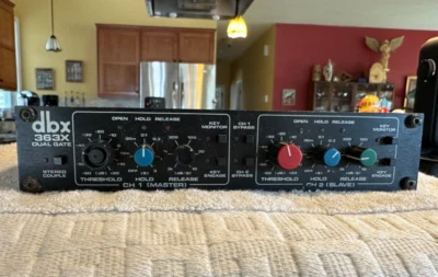 - Vintage dbx 363x Dual Noise Gate Signal Processor Effects Unit - Two Channel - - Image 1 of 4