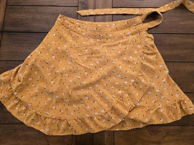 Arizona Jean Co 黄色花卉青少年腰绑带裙  — 第 1/4 张图片