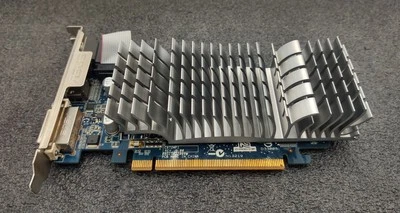 ASUS GeForce EN210 Silent/DI/1GD3/V2 1GB DDR3 PCIe HDMI DVI VGA Video Card - Image 1 of 4