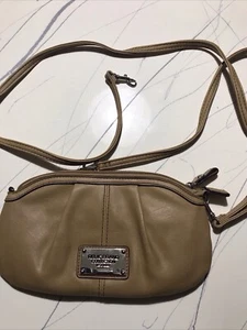 Relic Brand Collection Small Clutch Purse - Picture 1 of 6