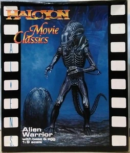 Halcyon 1/9 Alien Warrior WITH Egg ALIENS Movie Classics series - Picture 1 of 4