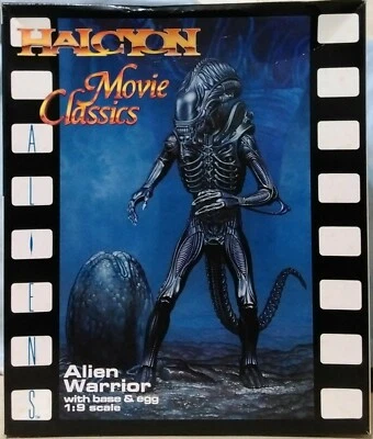 Halcyon 1/9 Alien Warrior WITH Egg ALIENS Movie Classics series - Image 1 of 4