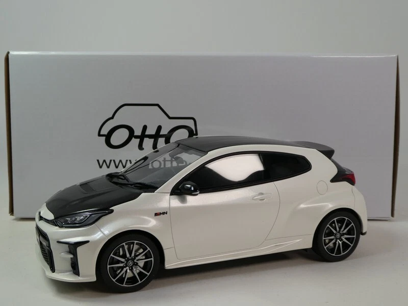 Ottomobile Toyota Yaris GRMN Rally Package 2022 1/18 OT1071