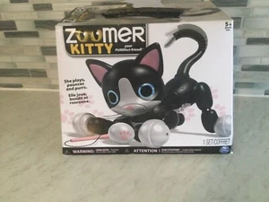 NUEVO, NUEVO EN CAJA SIN ABRIR ZOOMER GATITO "ESMOQUIN" ROBOT INTERACTIVO GATO REALISTA - Imagen 1 de 17