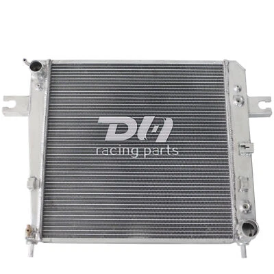 Radiador de refrigeración de aluminio de 3 filas para Jeep Liberty KJ 2002-2006 2005 3,7 L AM MT Foto 1 de 4