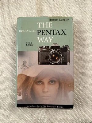 Libro de Colección Pentax The Pentax Way Honeywell 9ª Edición Amphoto 1976 Foto 1 de 4