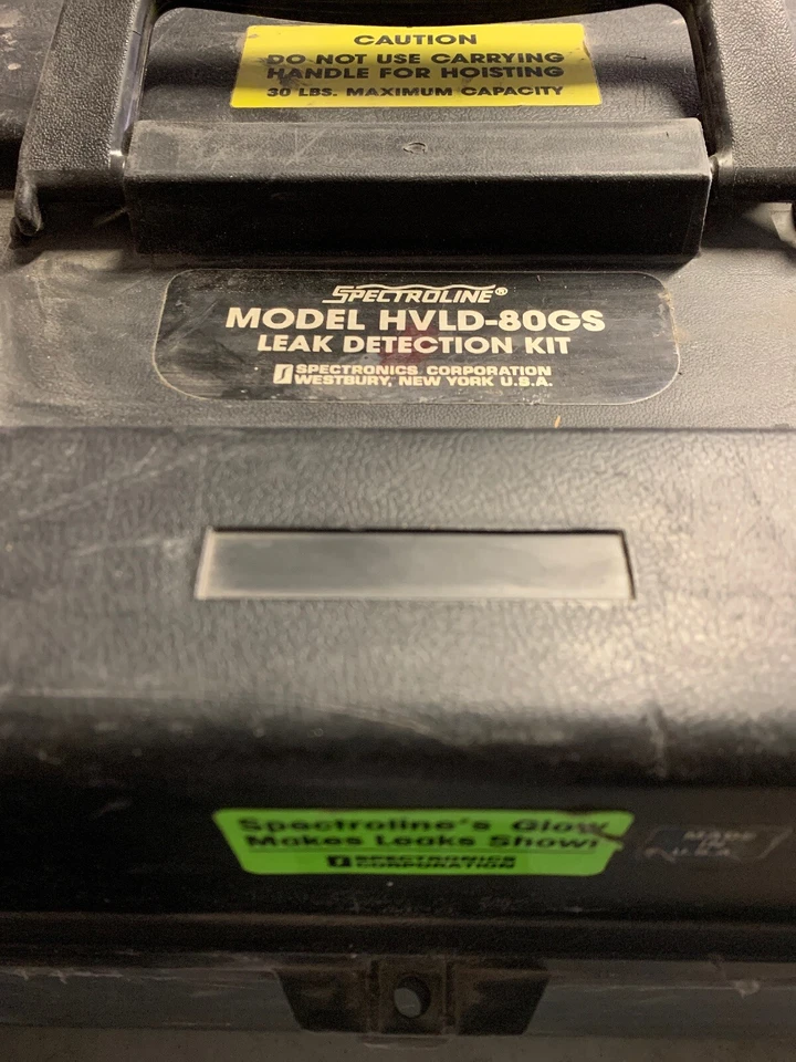 uv leak detection kit. - Image 1 of 4