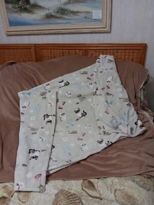 Winter Cats Soft Throw Blanket 48"x58" Lili Chen Cat Creations for Berkshire - Picture 1 of 6