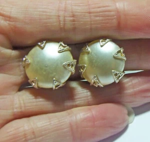 Vintage Cream Faux Pearl Stud Earrings - Picture 1 of 5