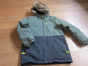 Jack Wolfskin Winterjacke mit Kapuze, olive/ grau, Größe S (140), gebraucht - Bild 1 von 4